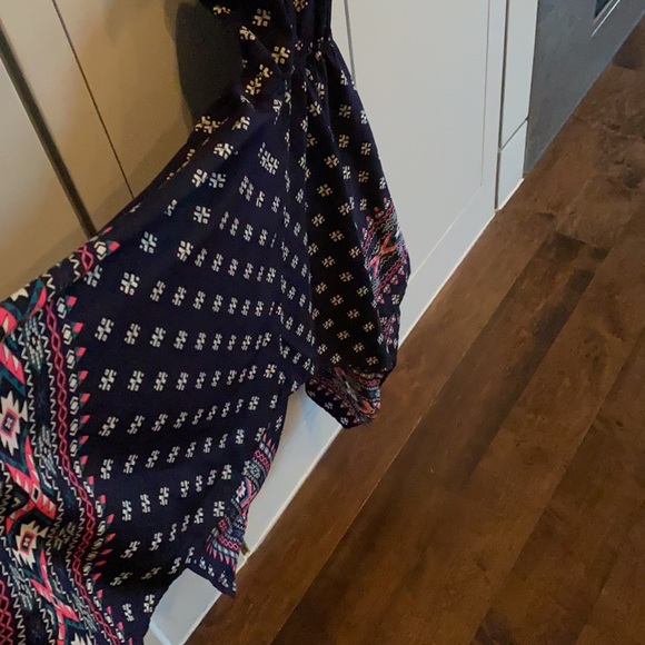 Beautiful summer dress - Picture 3 of 4